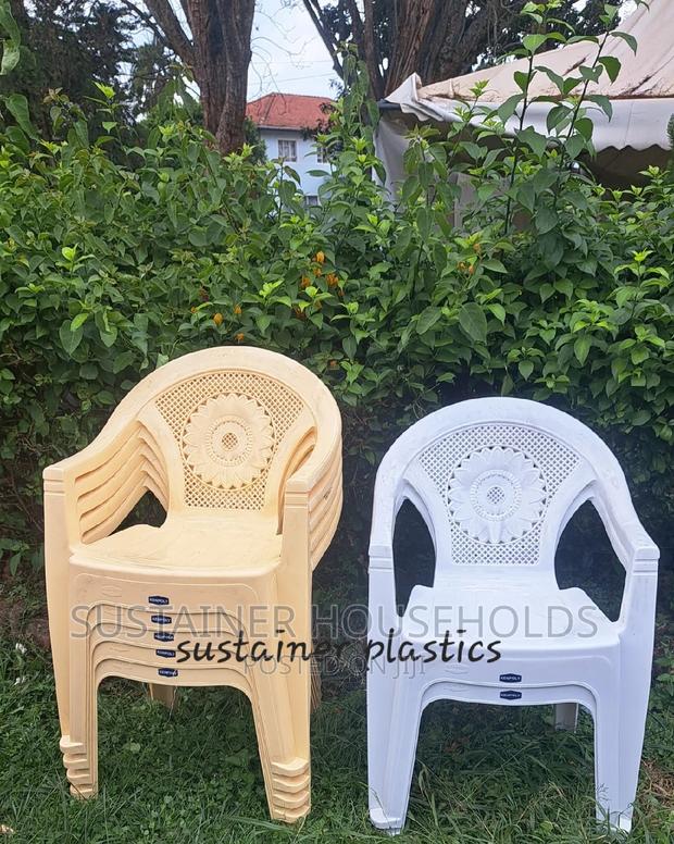 Cream Kenpoly Plastic Chairs - thumbnail 2