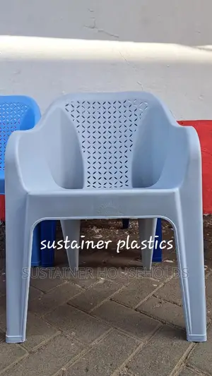 Kifaru Plastic Chairs