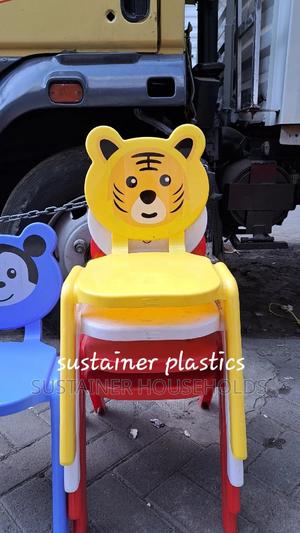 Kids Plastic Chairs - thumbnail 2