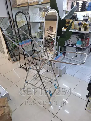 Movable Foldable/Portable Laundry Drying Rack Has Wheels