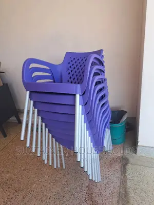 Purple Plastic Chairs With Metallic Silver Legs