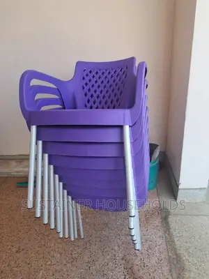 Purple Plastic Chairs With Metallic Silver Legs