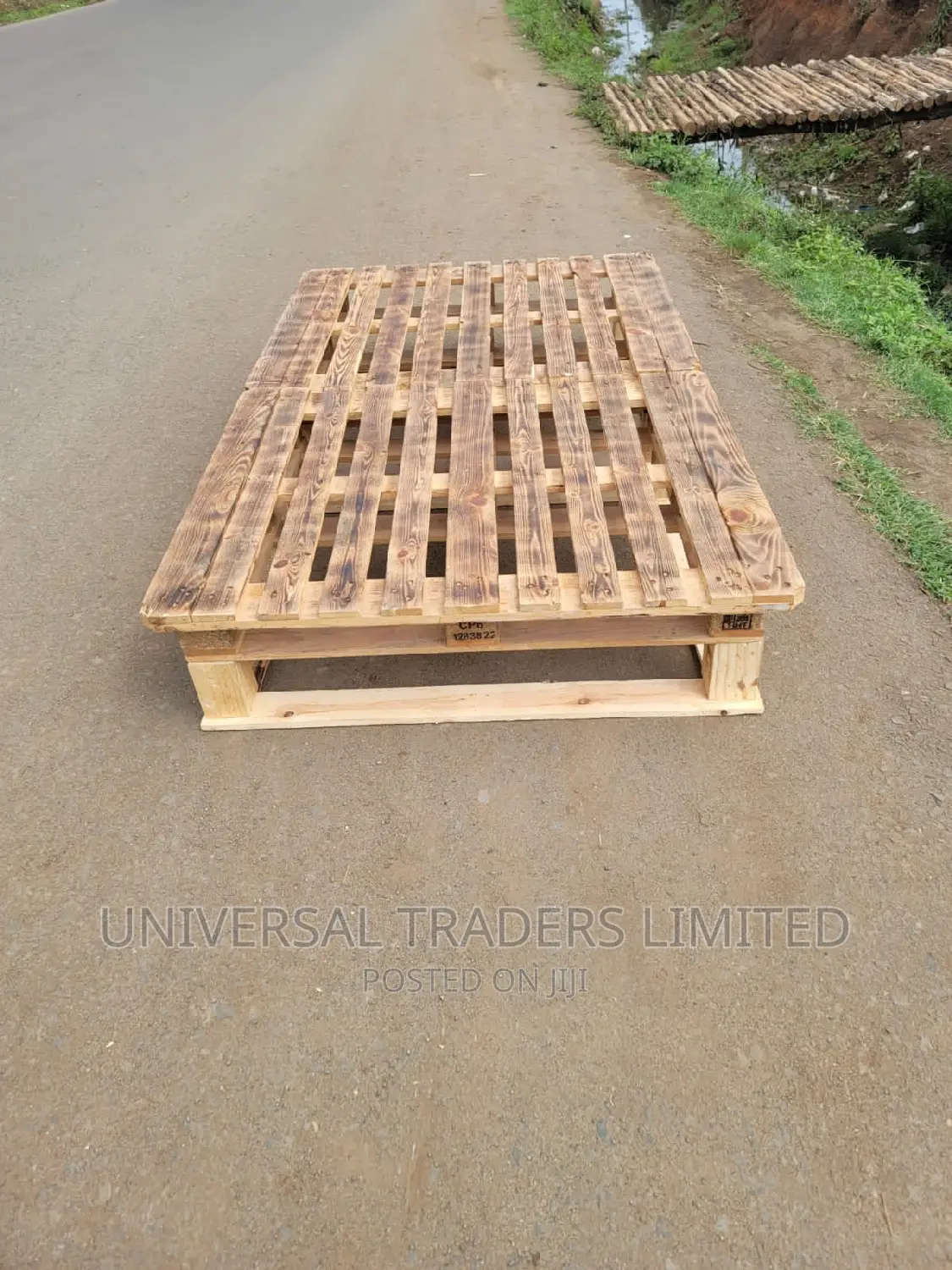 Pallets - 4 by 6 Pallet Bed - Blazed 4 by 6 Bed - HT