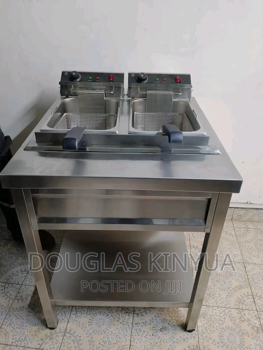 Commercial Stainless Steel Double Deep Fryer. in Gikomba/Kamukunji