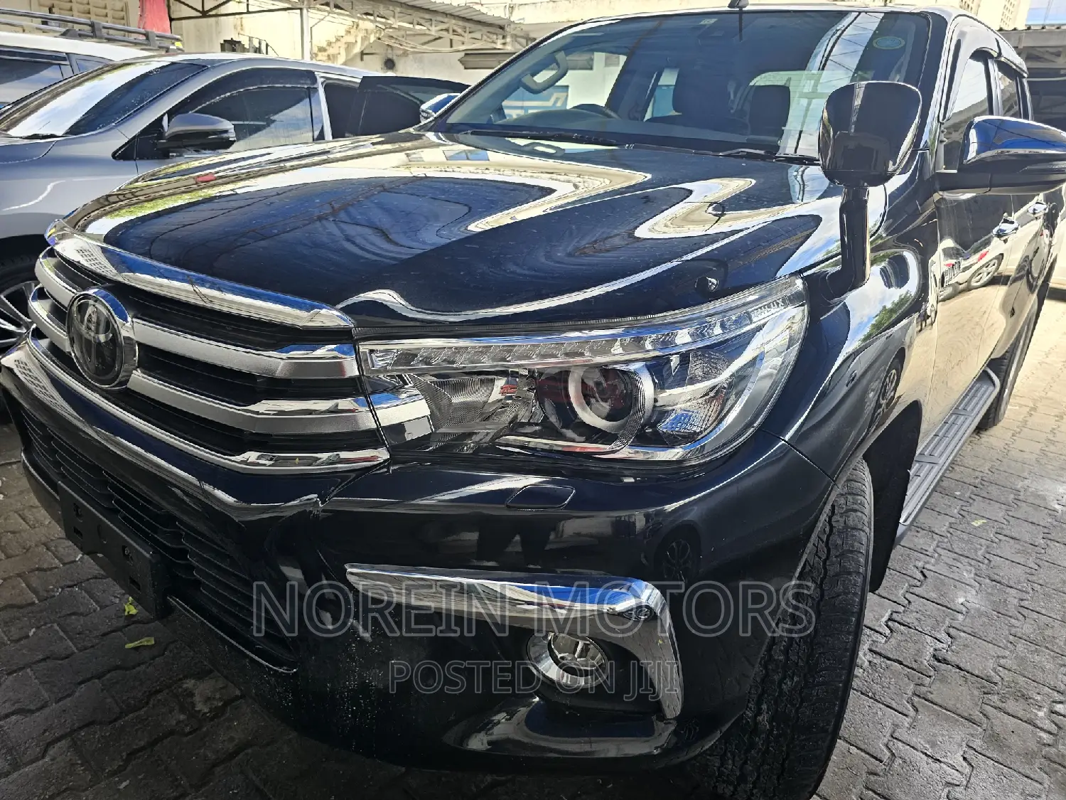 Toyota Hilux 2018 Black