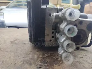 Toyota Prius Zvw30 Brake Actuator