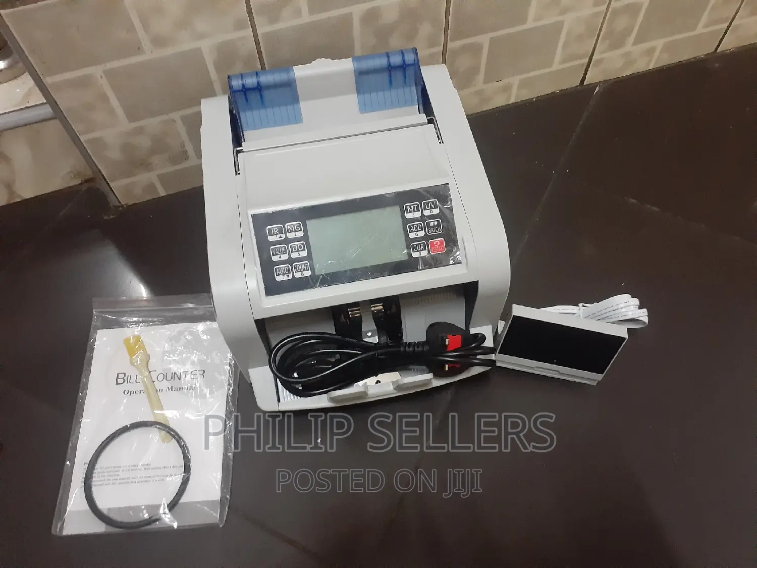 Our Note Counting Machines With Fake Note Detectors Are The