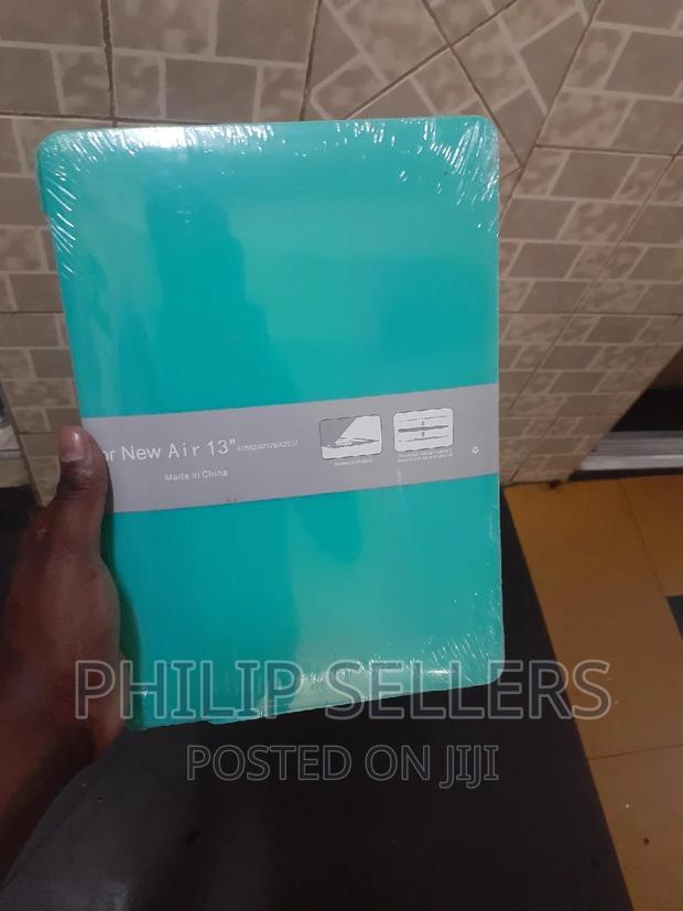 # Macbook Hard Shell Case - thumbnail 3