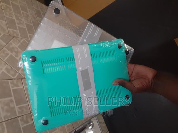 Hard-Shell Cases Available in a Wide Range of Colors for Mac - main view