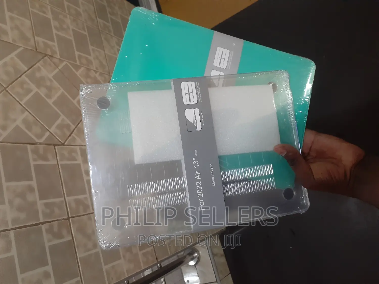 Hard-Shell Cases Available in a Wide Range of Colors for Mac