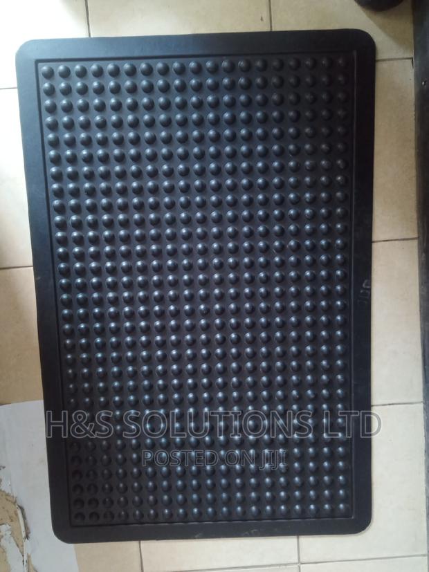 Anti-Fatigue Bubble Mat 0.6m by 0.9m