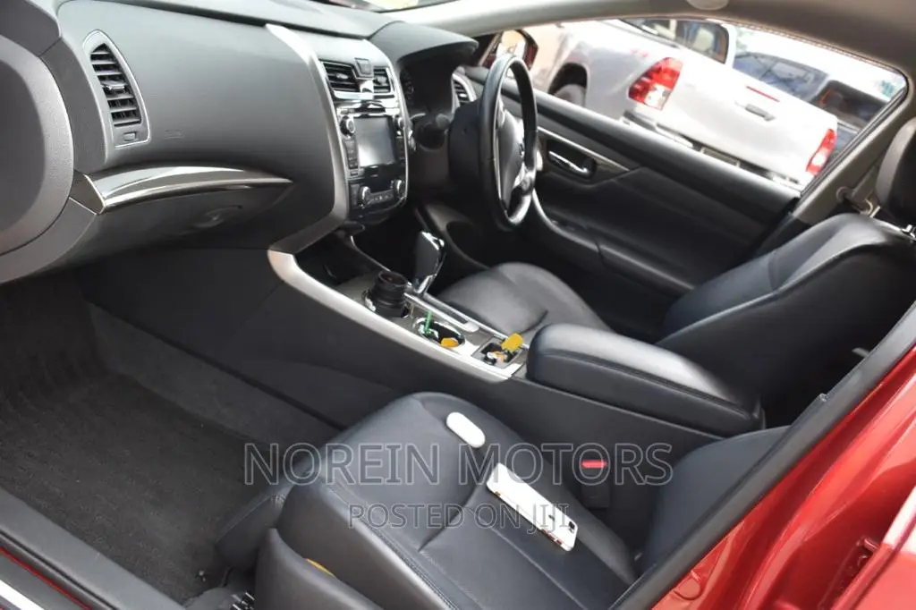 Nissan Teana 2016 Purple
