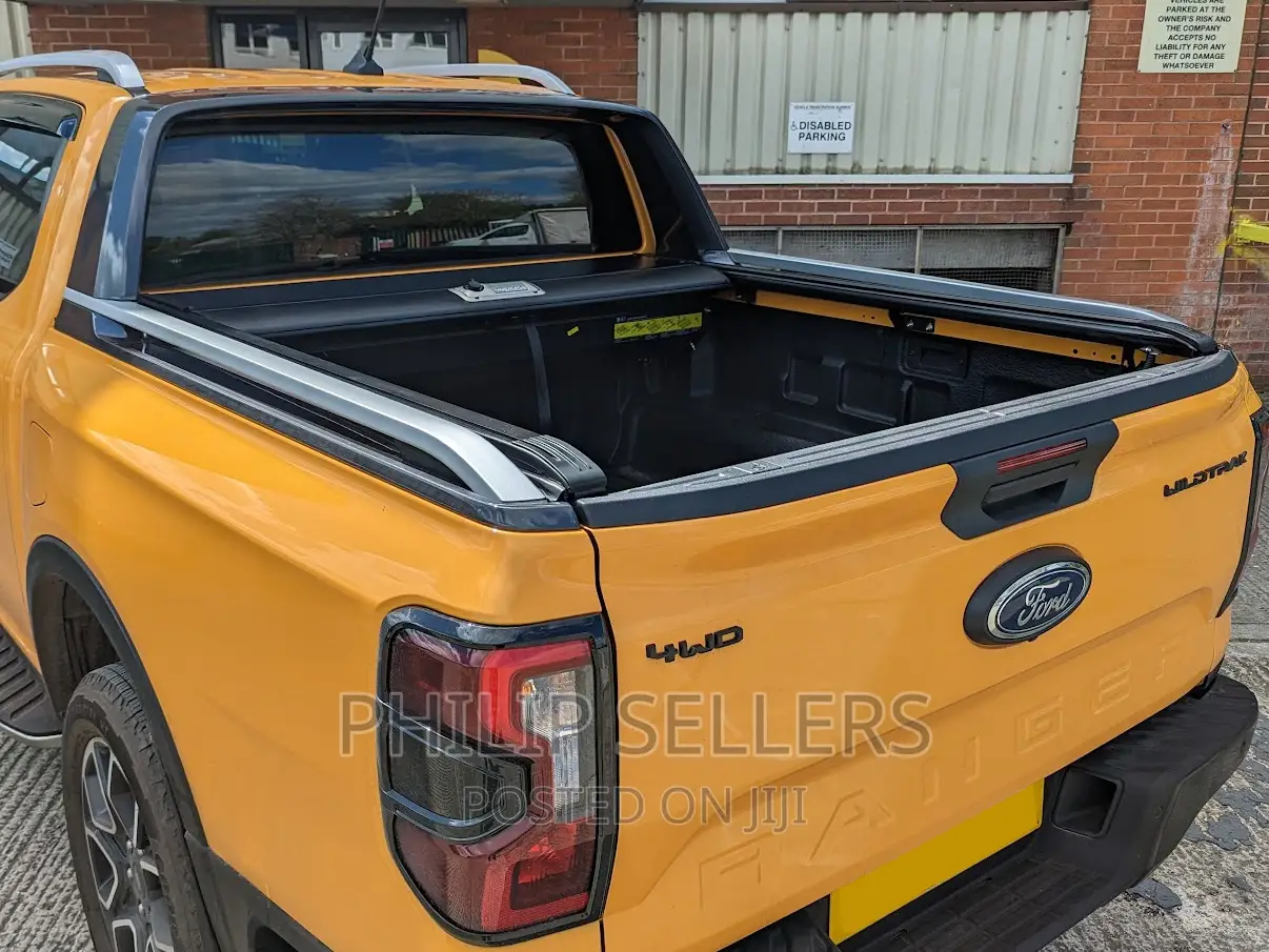 Easy Slide Roller Shutter | Ford Ranger -on Double Cab Wildt