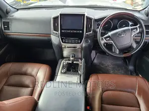 Toyota Land Cruiser 2017 Silver