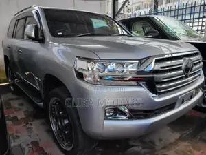 Toyota Land Cruiser 2017 Silver