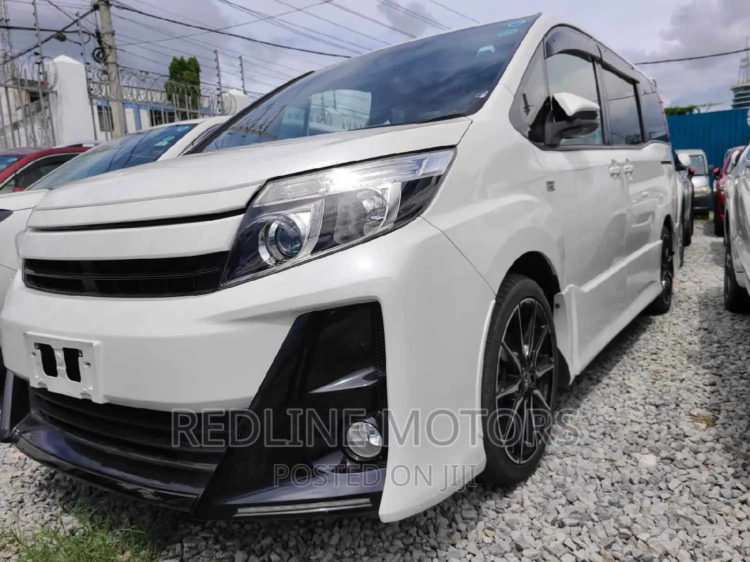 Toyota Noah 2016 White