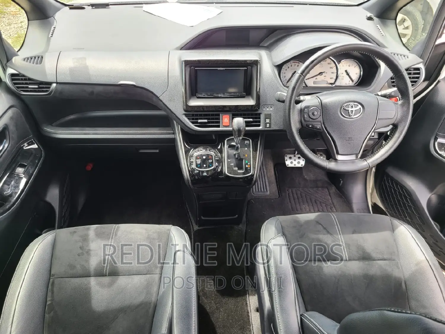 Toyota Noah 2016 White