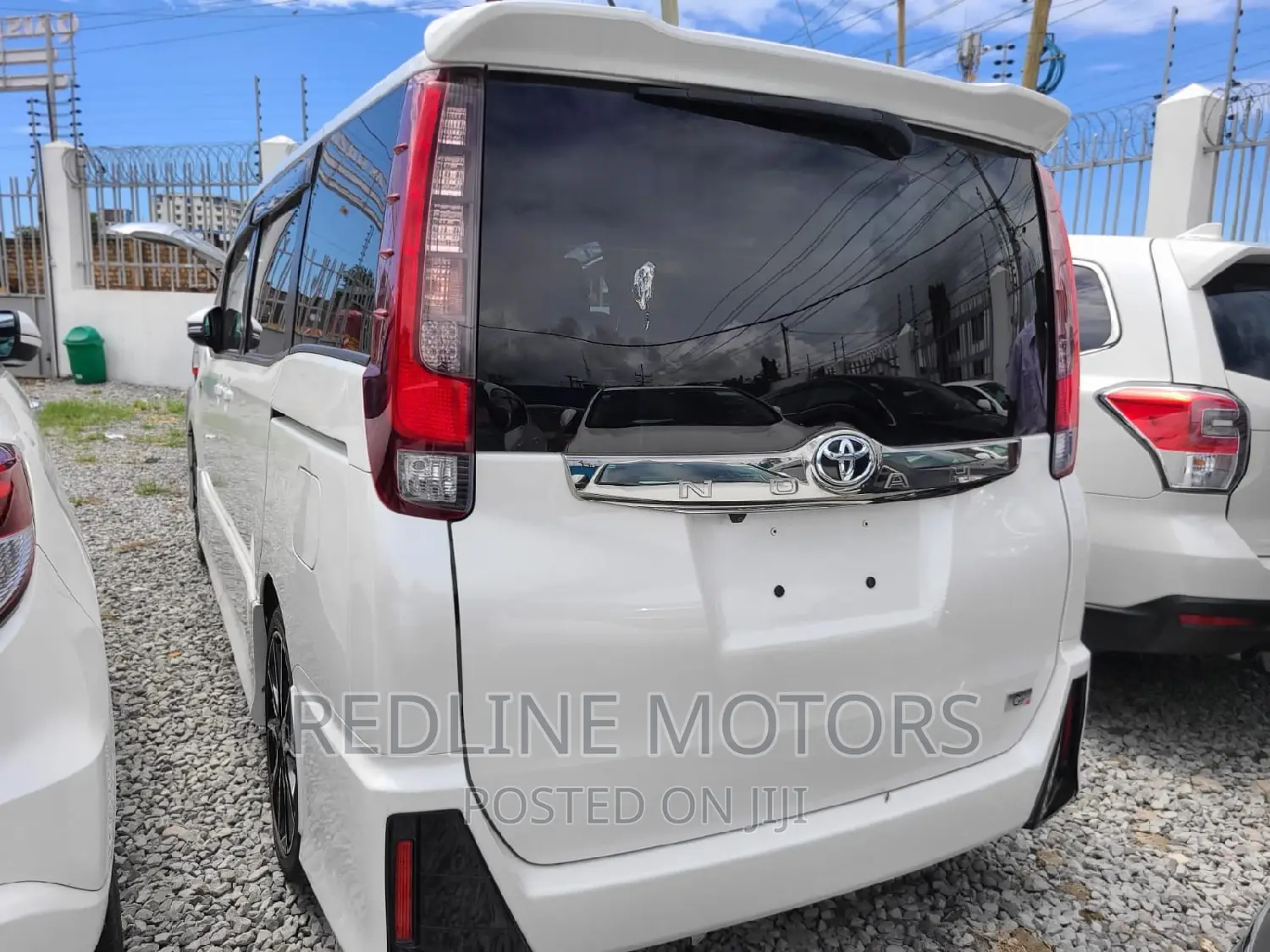 Toyota Noah 2016 White