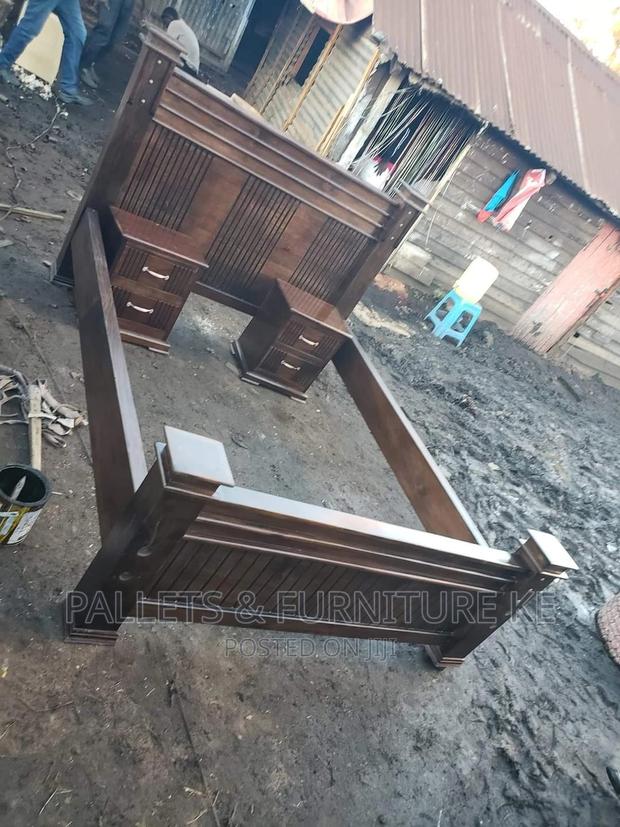 4 by 6 Mahogany Bed