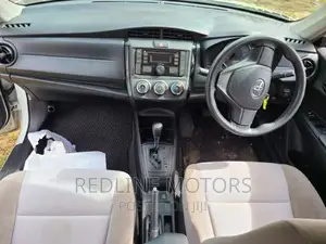 Toyota Axio 2016 Pearl