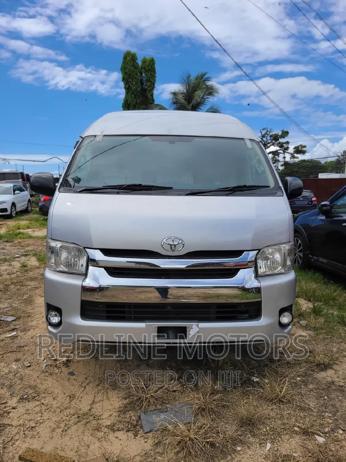 Toyota HiAce 2016 Silver