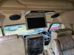 Toyota HiAce 2016 Silver