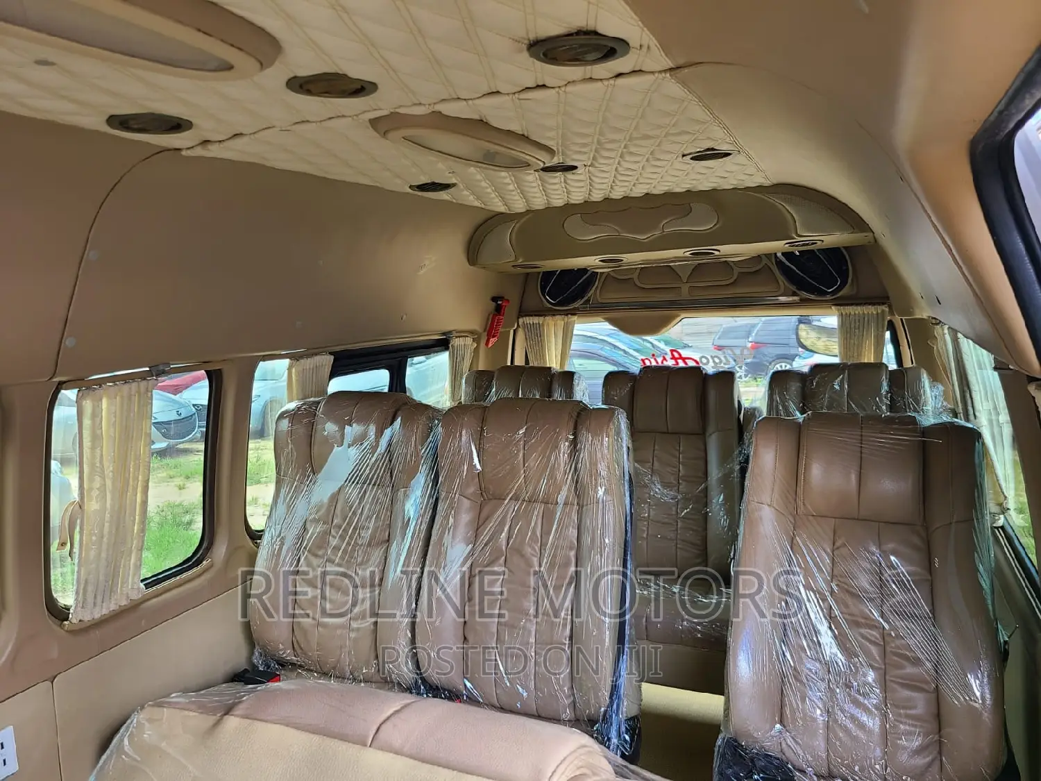 Toyota HiAce 2016 Silver
