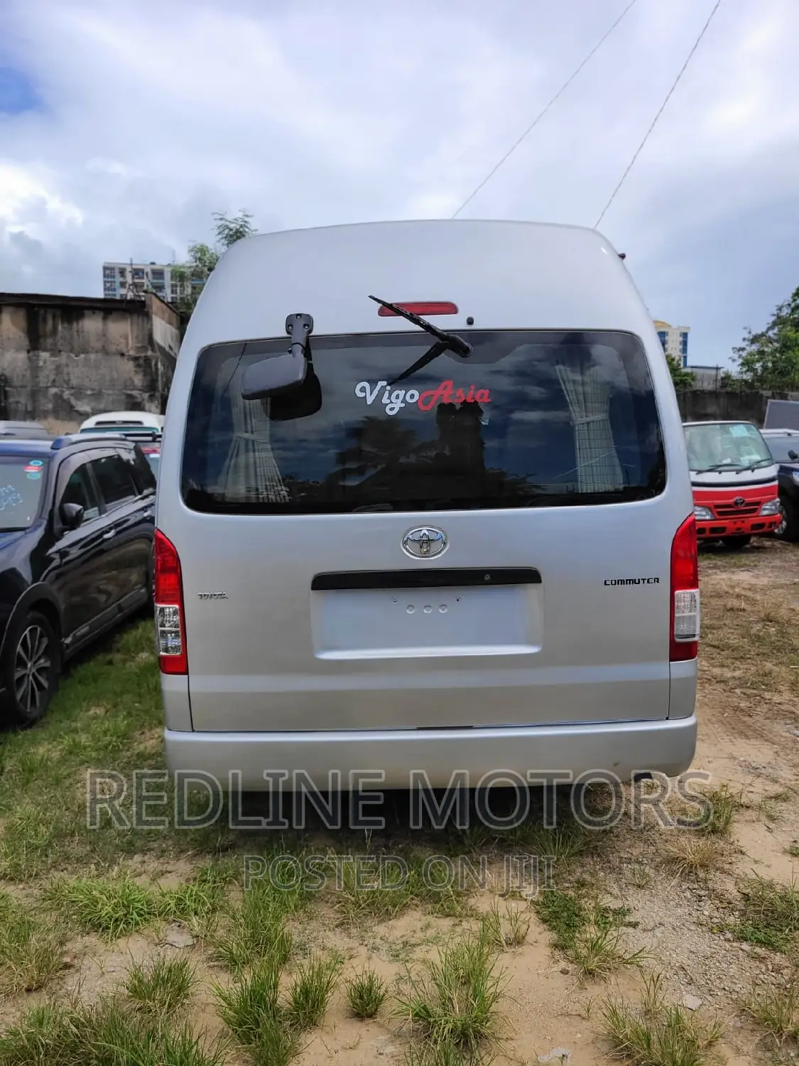 Toyota HiAce 2016 Silver