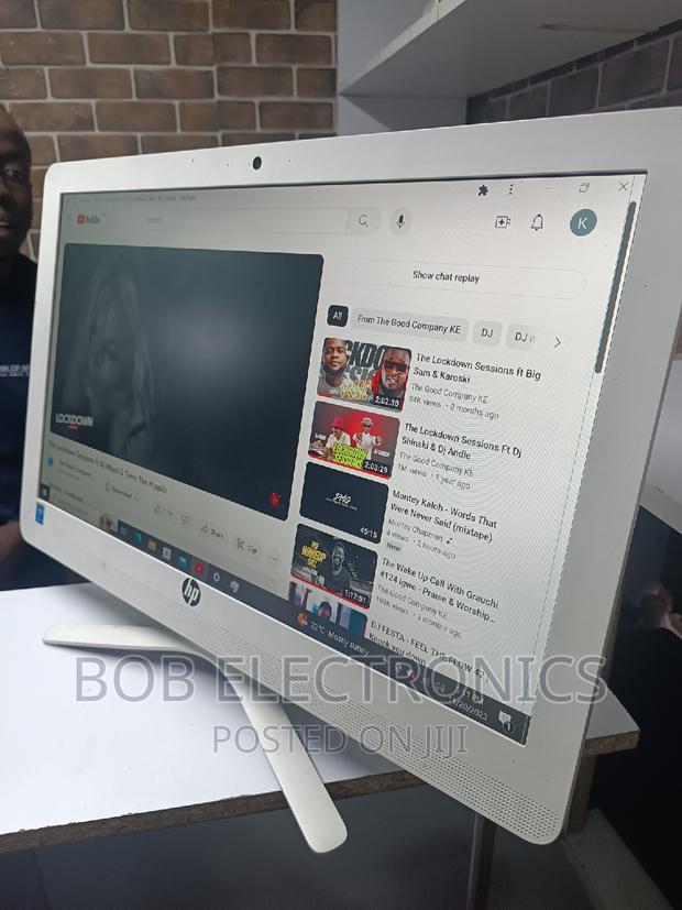 Desktop Computer HP AiO 24 4GB Intel Core I3 HDD 500GB - main view