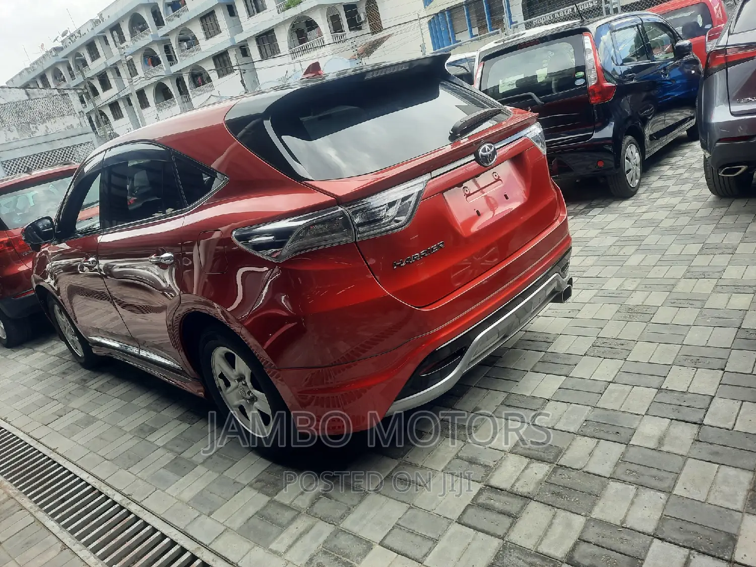 Toyota Harrier 2.0 2016 Red