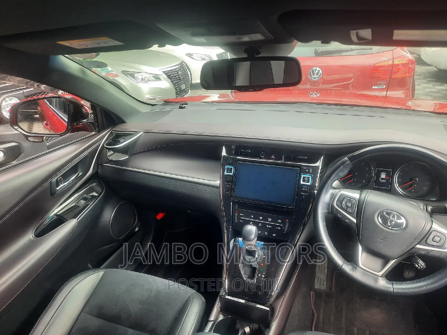 Toyota Harrier 2.0 2016 Red
