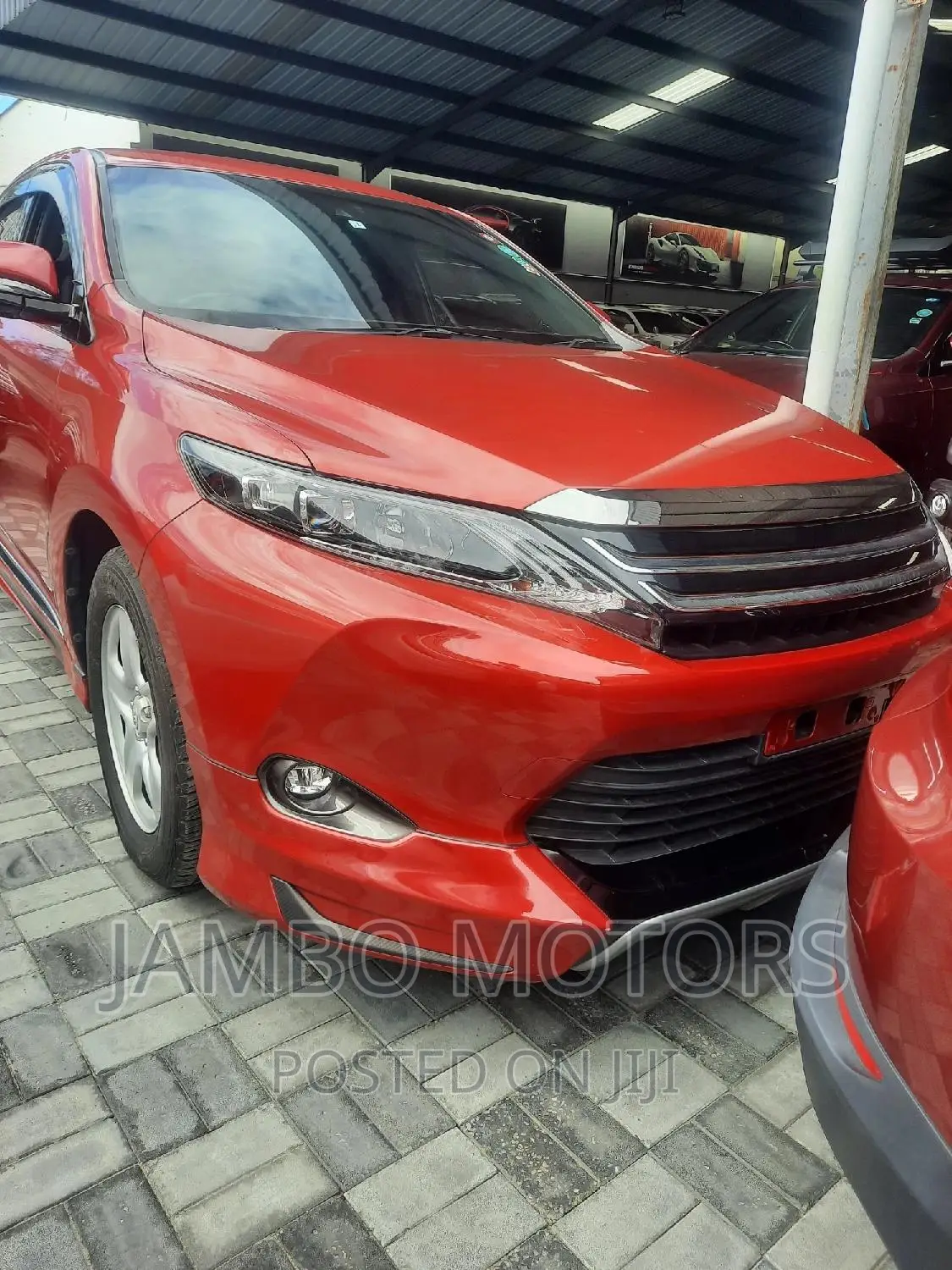 Toyota Harrier 2.0 2016 Red