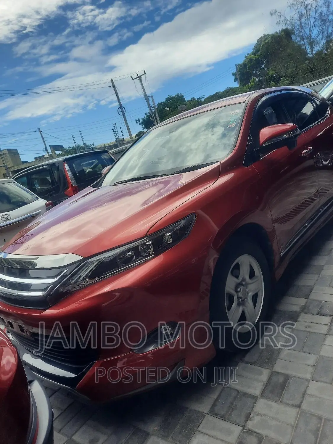 Toyota Harrier 2.0 2016 Red