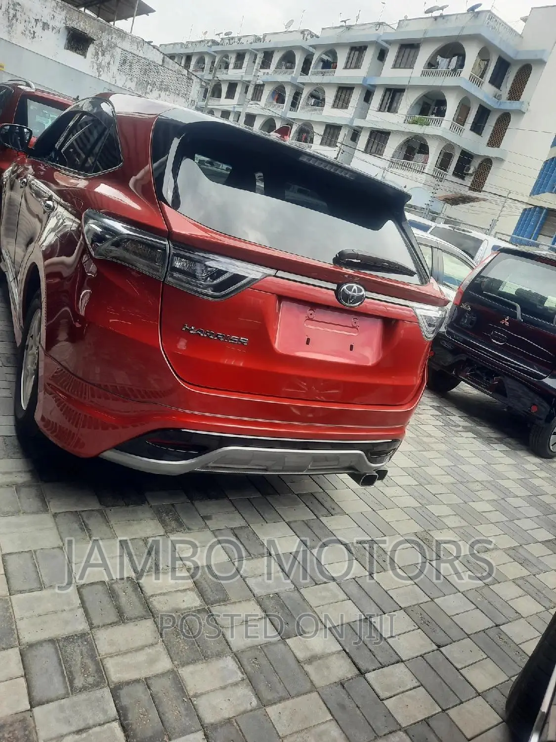 Toyota Harrier 2.0 2016 Red