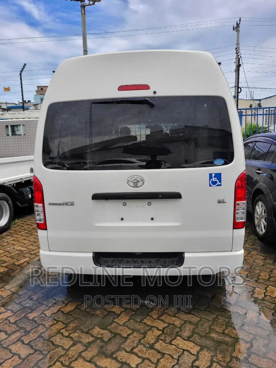Toyota HiAce 2016 White