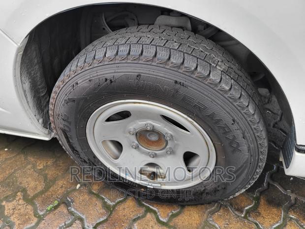 Toyota HiAce 2016 White - thumbnail 6