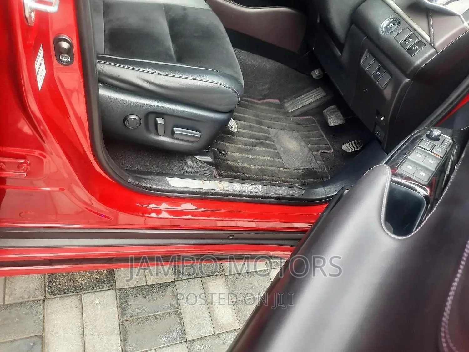 Toyota Harrier 2.0 2016 Red