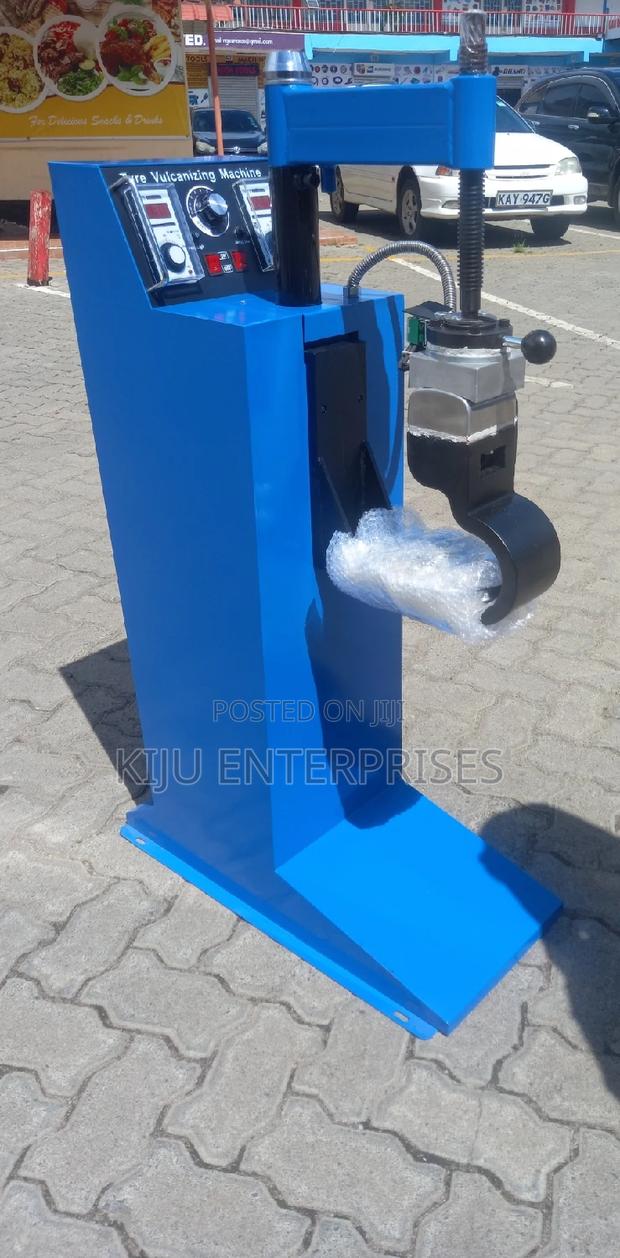 Electric Tyre Vulcanizer Machine - main view