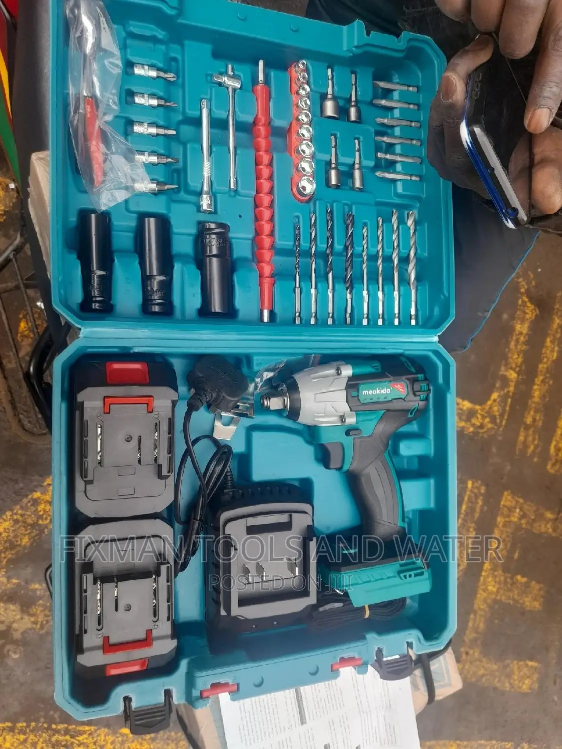 Makita Cordless Impact Wrench for Bolts