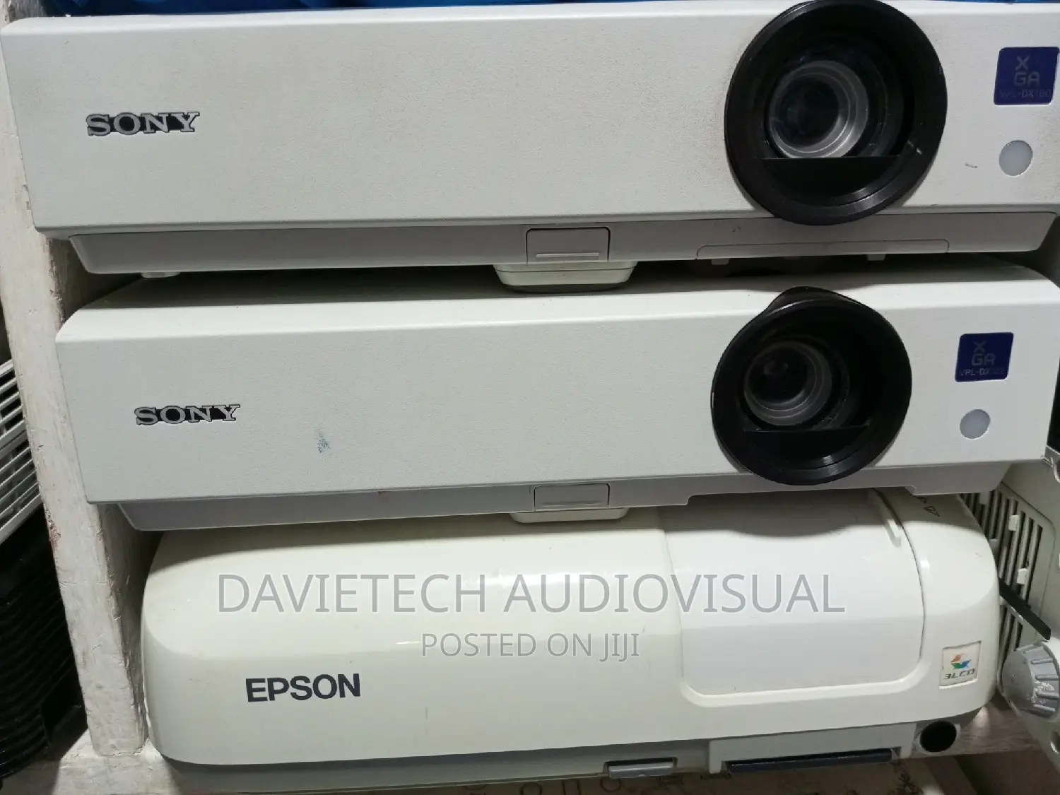 Exuk Projectors, Sony VPL Dx 100