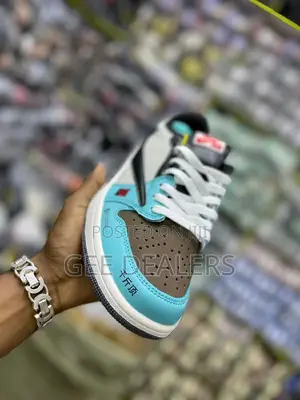 Travis Scott X Jordan 1 Low BMW Jackboys