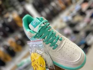 Airforce 1 Low Suede Tiffany - thumbnail 2
