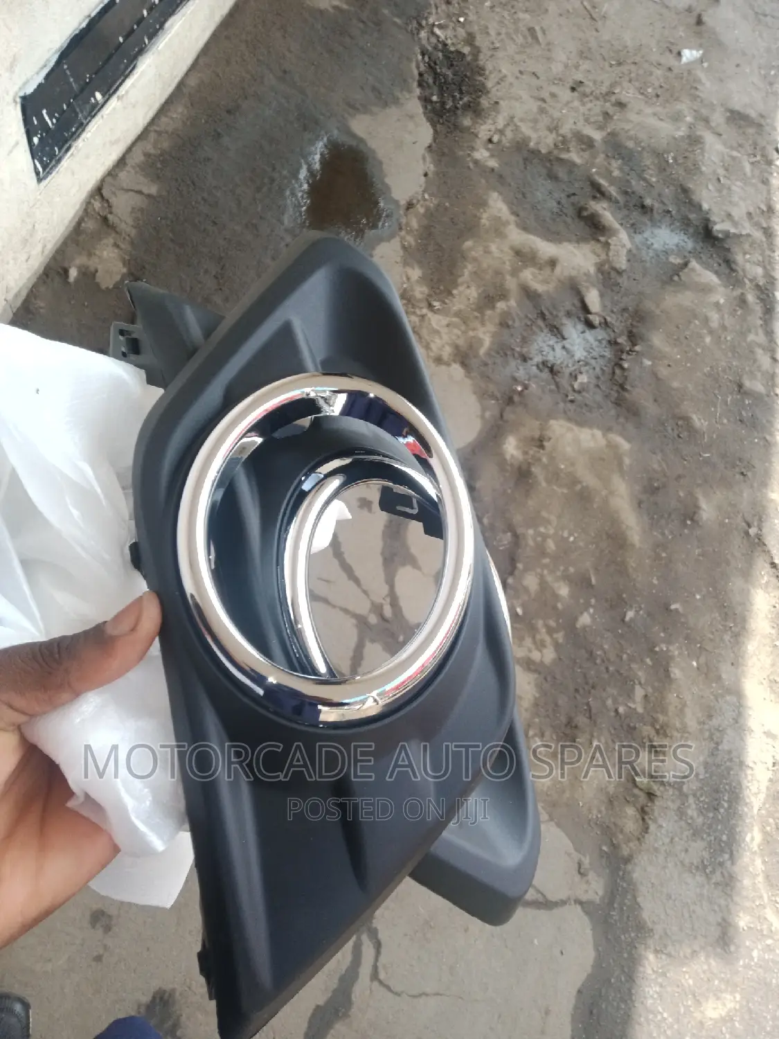 Nissan Xtrail 2014/2015  Fog Light Cover