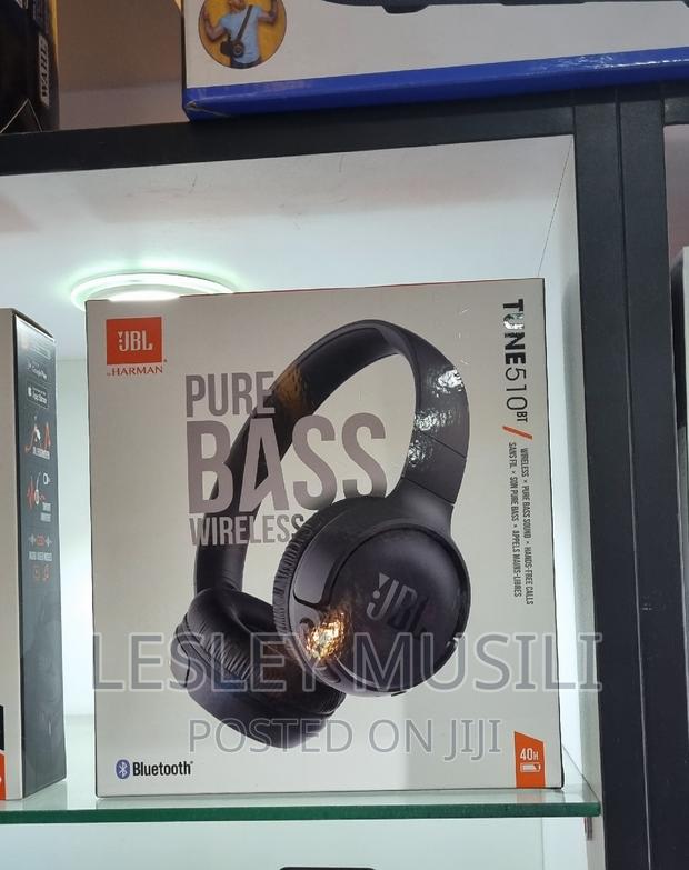 JBL Tune 510 BT
Wireless Headphones