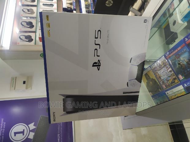 Playstation Ps5 Brand New Console - thumbnail 3