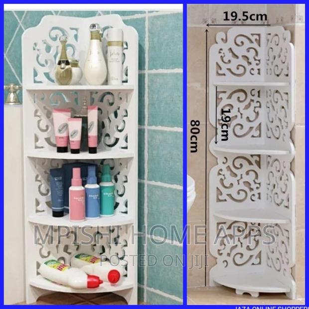 Triangle Corner Shelf - main view