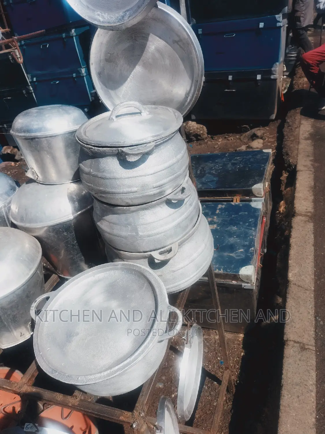 Cast Iron Cooking Pot