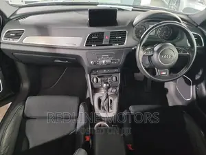 Audi Q3 2017 Black