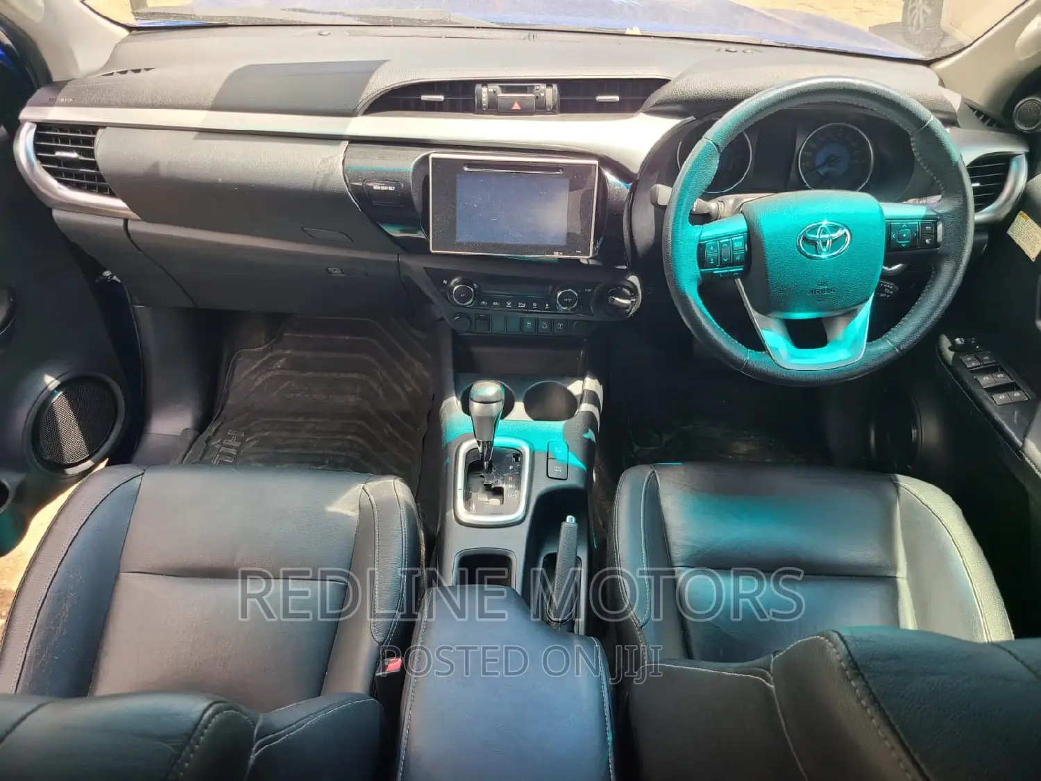 Toyota Hilux 2016 Blue