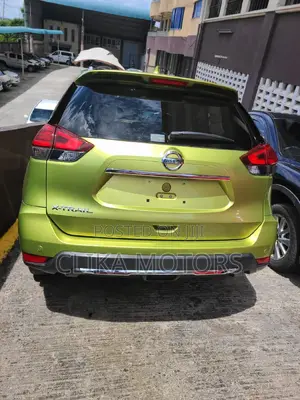 Nissan X-Trail 2017 Green